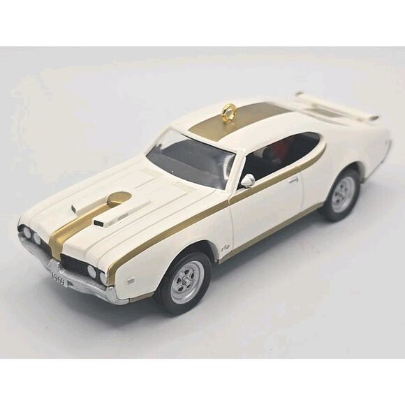 1997 Hallmark Ornament 1969 Hurst Oldsmobile 442 Classic American Cars New U12 - Picture 2 of 9